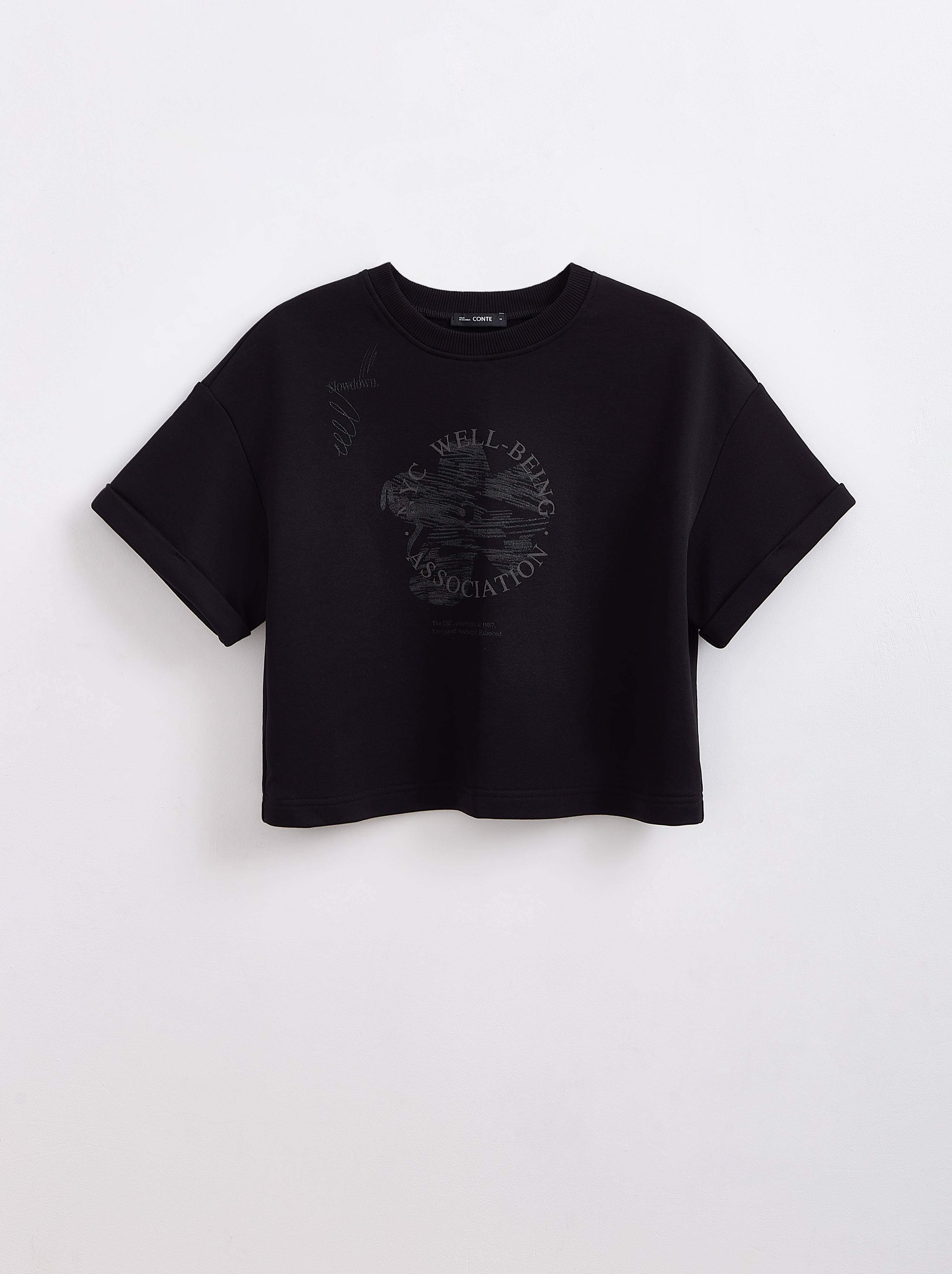 Укороченная футболка из футера с рисунком «Association» LD 2286 Conte ⭐️, цвет black, размер 170-84/xs