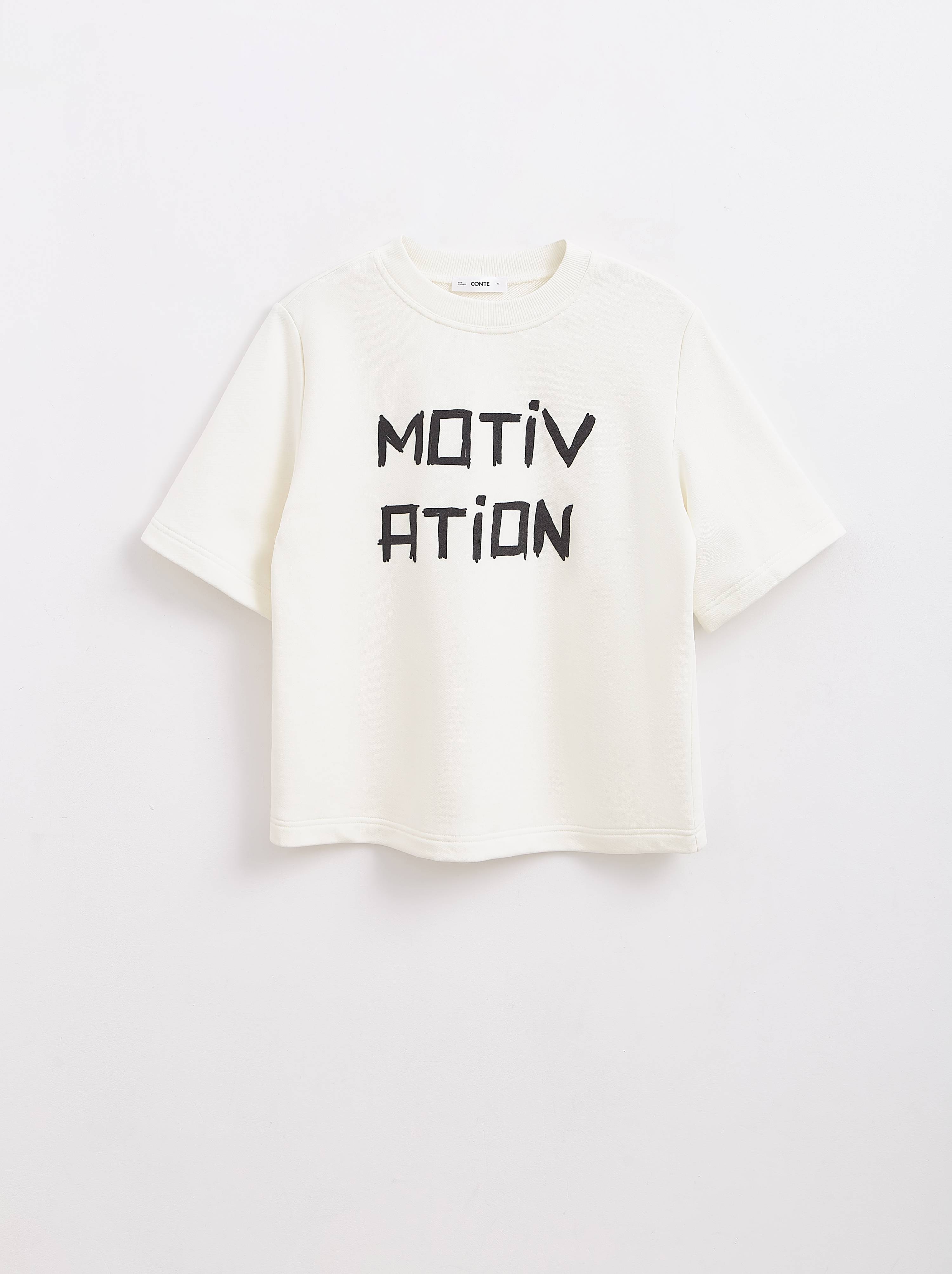 Укороченная футболка из футера с рисунком «Motivation» LD 2093 Conte ⭐️, цвет off-white, размер 170-84/xs - фото 1