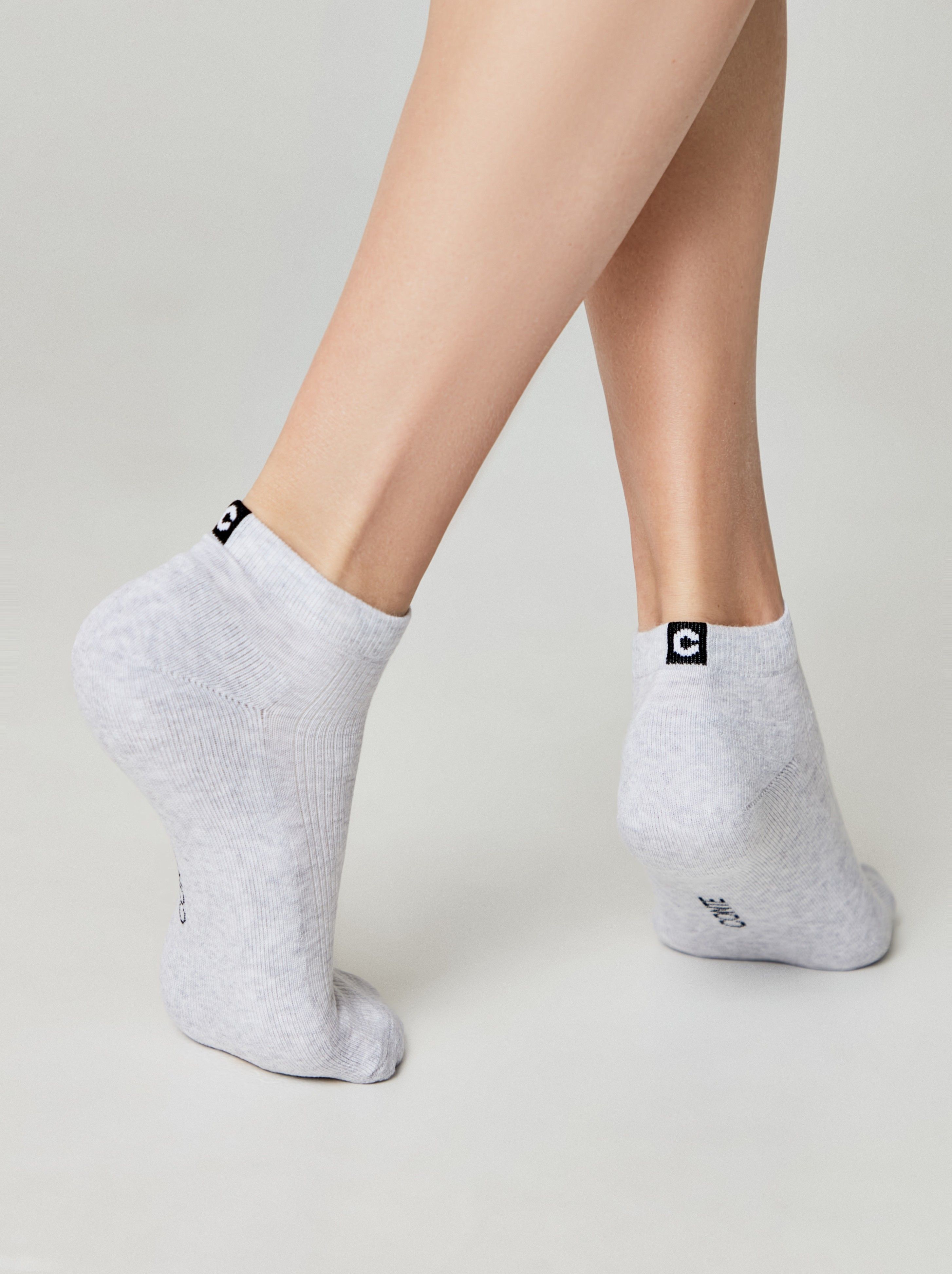 Короткие носки из хлопка с махровой стопой и отсылкой к логотипу бренда Conte ⭐️, цвет светло-серый, размер 36-37 - фото 1