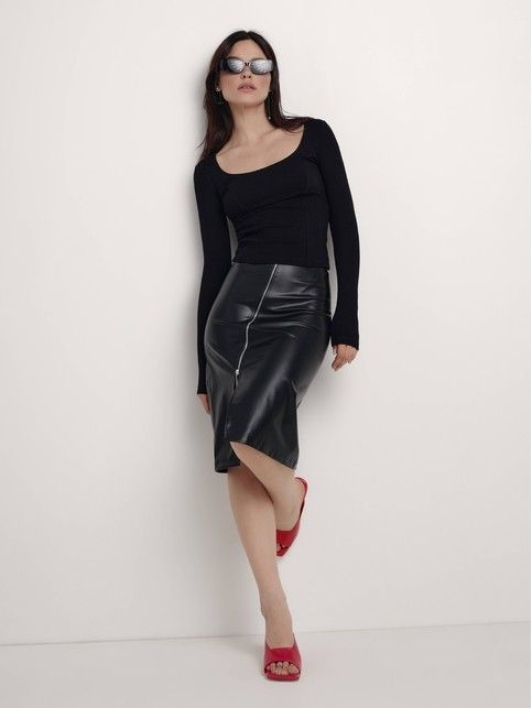 Порно аналар жастармен жыныстық қатынасқа түседі