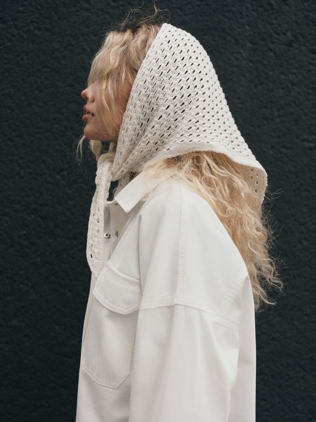 Косынка жен. C LDK25194 25С-194СП, р.42*108, ecru - 2