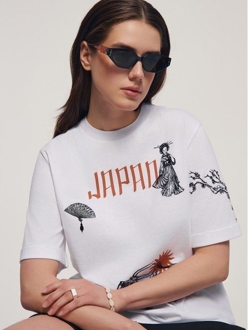 Футболка из хлопка с манжетами по рукавам и рисунком «Japan» LD 2710 - купить в интернет-магазине Conte