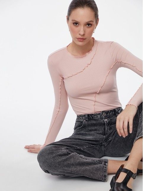 Джемпер в рубчик с декоративными швами LD 2566 - купить в интернет-магазине Conte