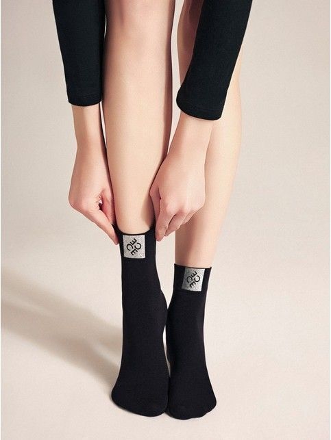 Матовые носки с сияющей термоаппликацией Conte