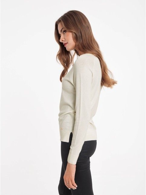 Джемпер женский из пряжи с вискозой премиального качества 025 экрю цвета