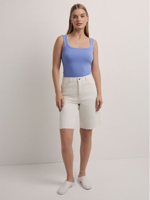 Базовый топ из вискозы в рубчик без рукавов LTD 2643