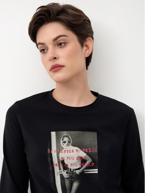 Лонгслив из хлопка с рисунком «It is better to dress» LD 3287 - купить в интернет-магазине Conte