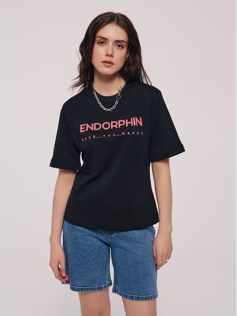 Футболка из хлопка с манжетами по рукавам и рисунком «Endorphin» LD 2710 - купить в интернет-магазине Conte