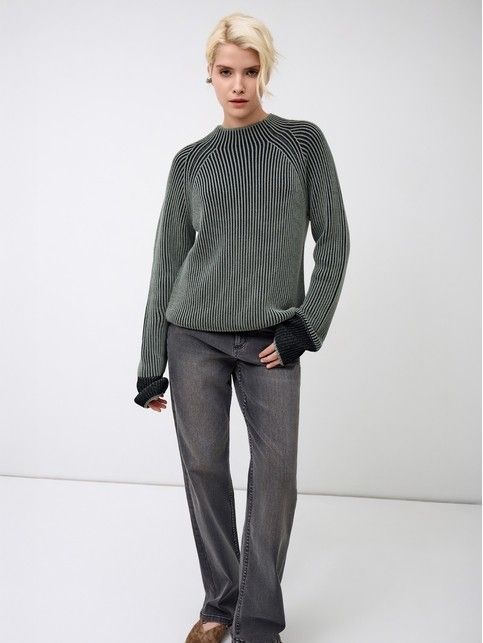 Джемпер объёмного силуэта с воротником стойкой из пряжи с хлопком LDK 24121 - купить в интернет-магазине Conte