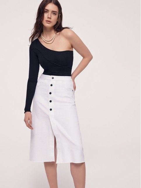 Боди на одно плечо из полотна в рубчик с декоративными швами LBD 2627