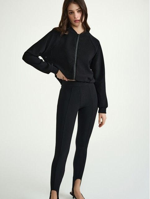 Леггинсы с рельефными швами и штрипками LLG 3140 - купить в интернет-магазине Conte