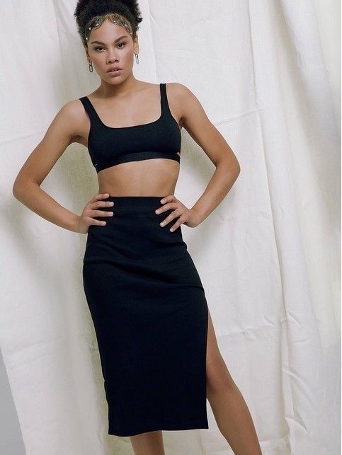 Юбка-карандаш в рубчик с разрезом LU 1853