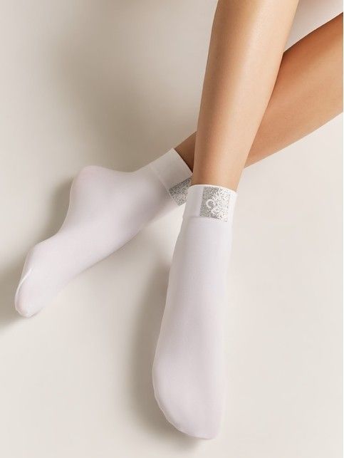 Матовые носки с сияющей термоаппликацией Conte