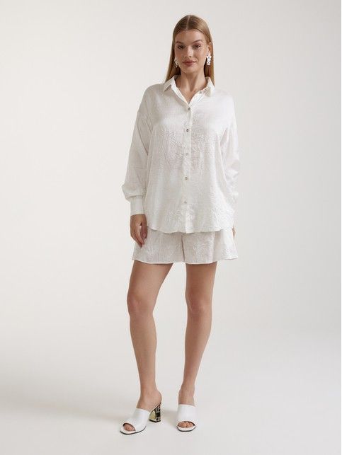 Шорты из фактурной ткани с вискозой LS 3305