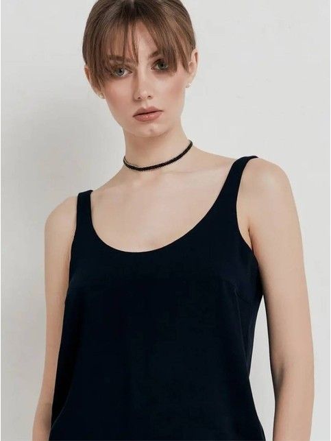 Топ из фактурной вискозы с углубленным вырезом LBL 1600