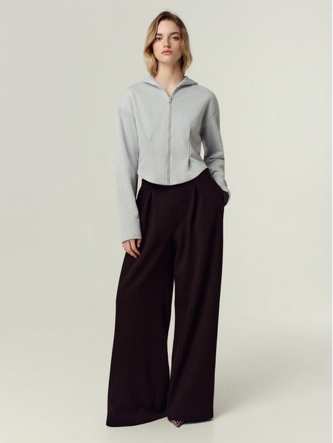 Широкие брюки из футера со складками по переду LBK 3379 - купить в интернет-магазине Conte