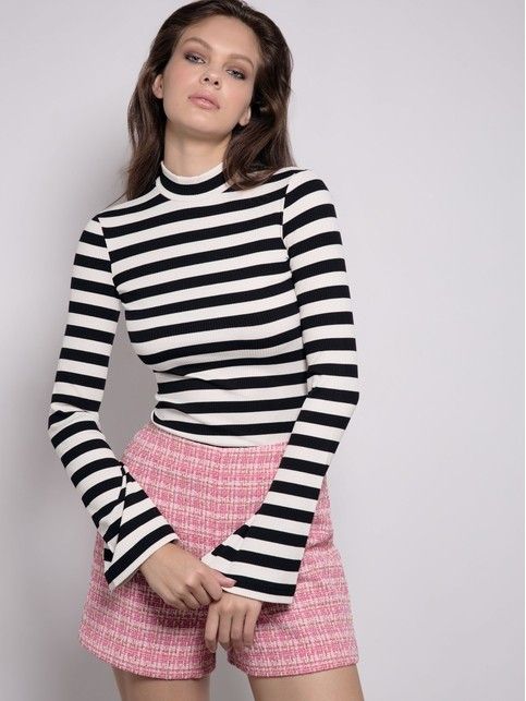 Джемпер в рубчик из вискозы с расклешенными рукавами LD 2798