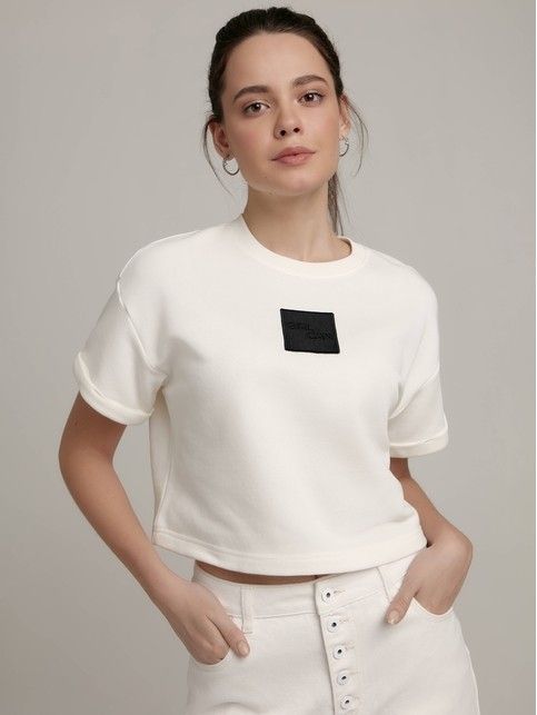Укороченная футболка из футера c вышивкой «Girl can» LD 2287