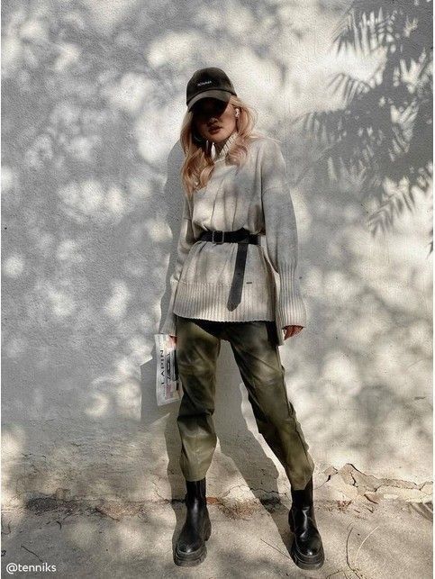 Прямые женские брюки