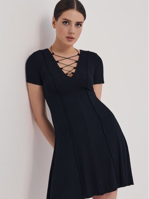 Платье А-силуэта в рубчик на шнуровке LPL 2644