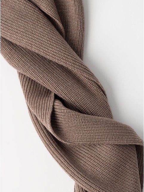 Шарф из пряжи с шерстью 24С-33СП