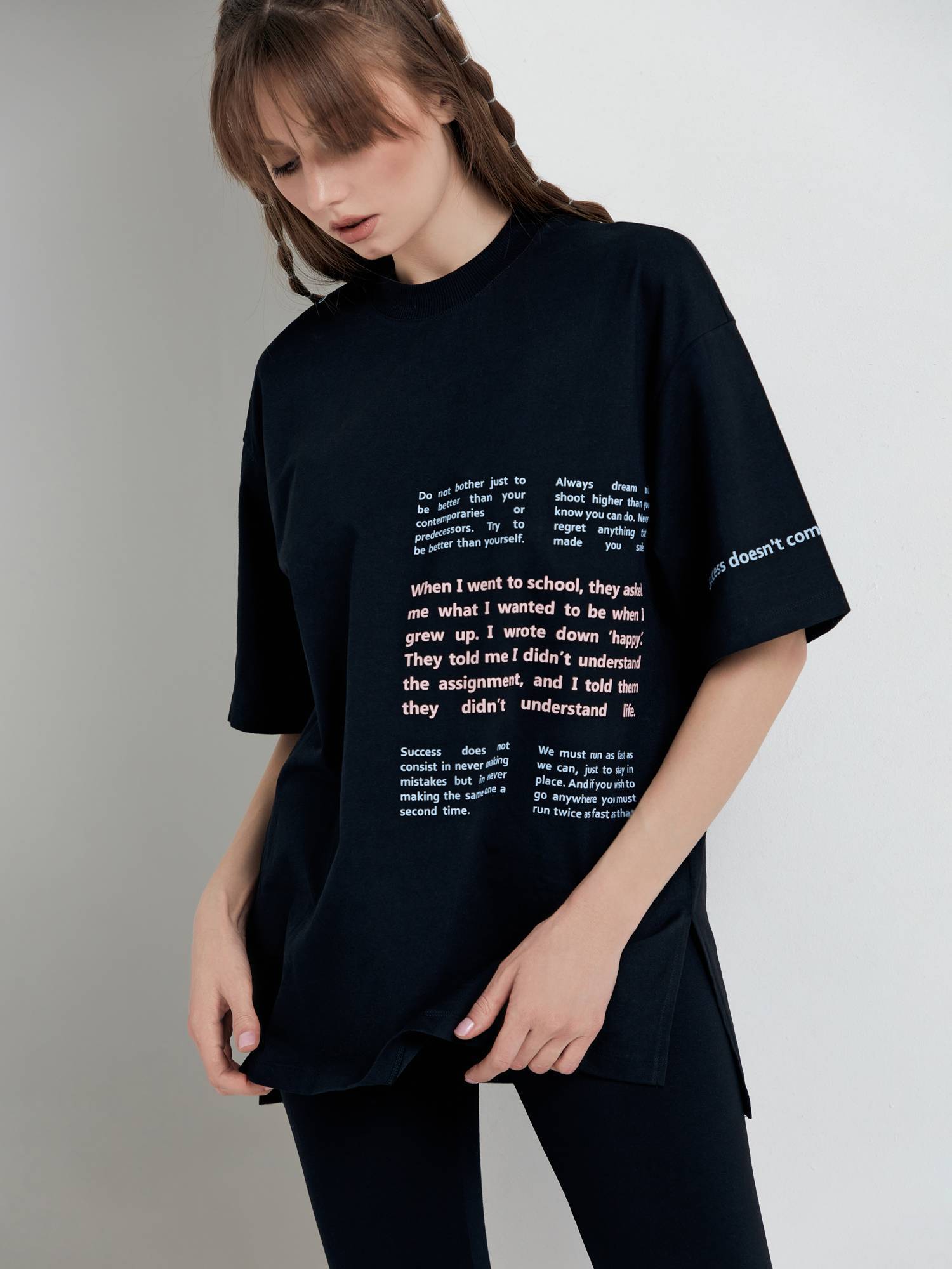 Oversize-футболка с удлиненной спинкой «Forever young» LD 1679 Conte ⭐️, цвет black, размер 170-84/xs